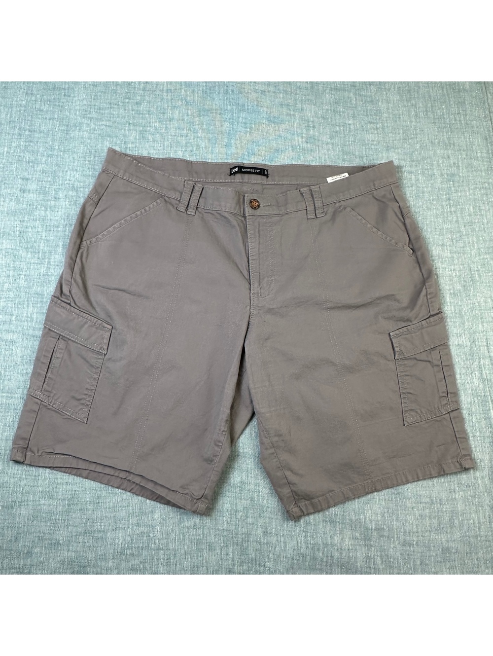 Lee Midrise Fit Cargo Shorts Womens Size 16 M Gray Cotton Blend Utility Pockets